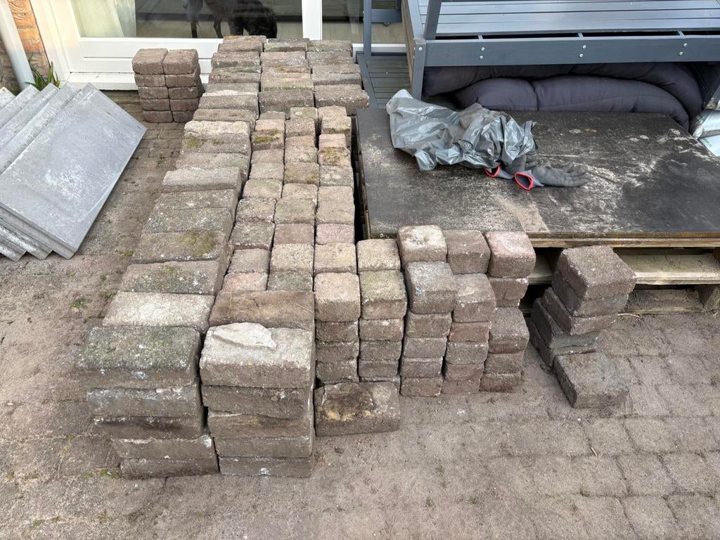 Tuintegels verschillende formaten - GRATIS, Tuin en Terras, Ophalen, Zo goed als nieuw, 10 m² of meer, Beton