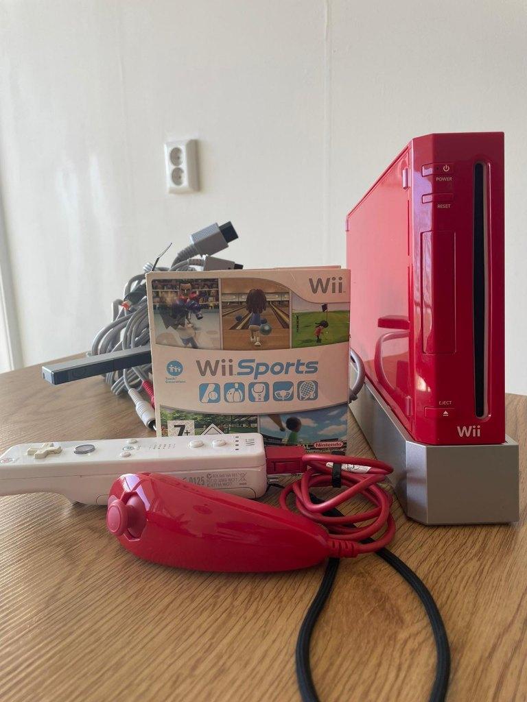 Nintendo Wii Limited Edition Rood 25th Anniversary, Ophalen of Verzenden, Zo goed als nieuw, Met 1 controller, Met games