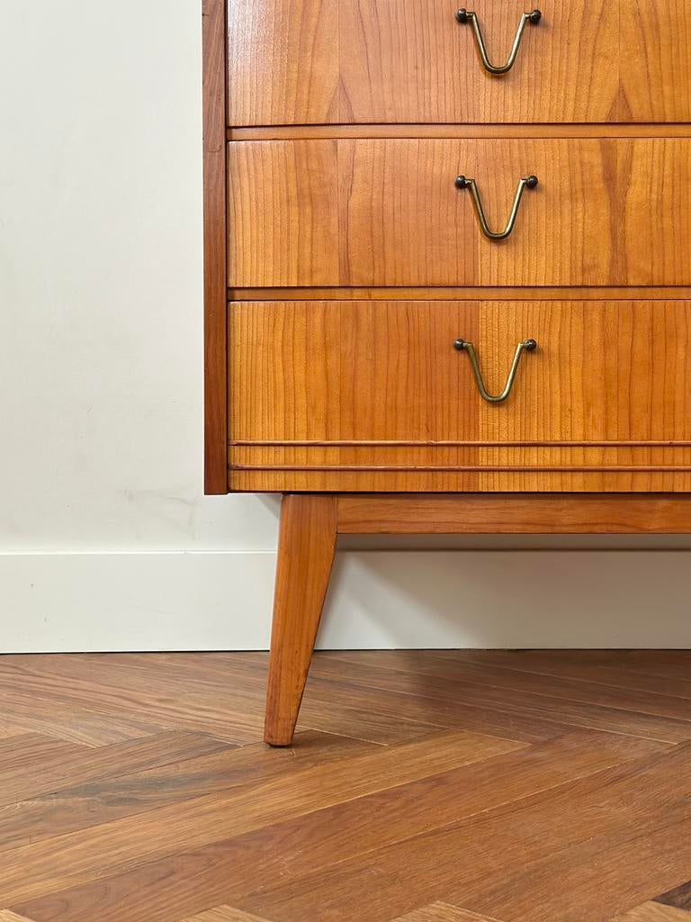 Vintage dressoir ladekast teak hout jaren 50/60/70 messing, Ophalen, Gebruikt, 100 tot 150 cm, Met lade(s)