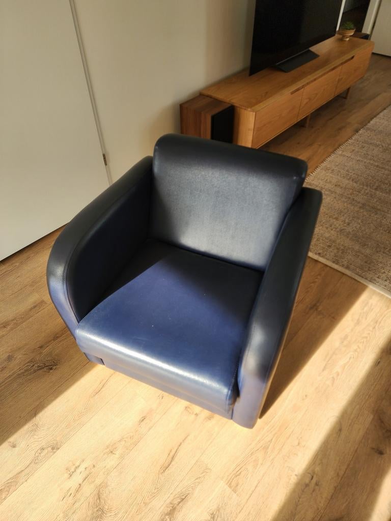 Twee leren stoelen - gratis af te halen, Huis en Inrichting, Ophalen, Gebruikt, Twee, Blauw