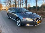 Volvo V70 2.0 T AUT 2011 Grijs, Auto's, 1800 kg, 4 cilinders, Stationwagon, Particulier