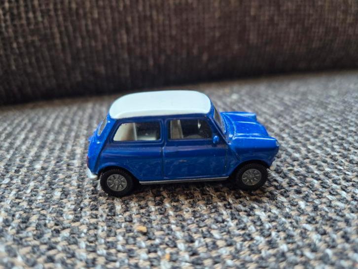 Siku blauwe Rover Mini - Speelgoedauto, Hobby en Vrije tijd, Modelauto's | Overige schalen, Gebruikt, Auto, Ophalen of Verzenden