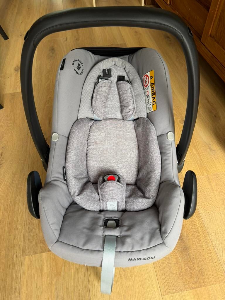 Maxi Cosi Isofix base + Maxi Cosi Rock + stroller adapters, Ophalen, Zo goed als nieuw, Isofix, 0 t/m 13 kg