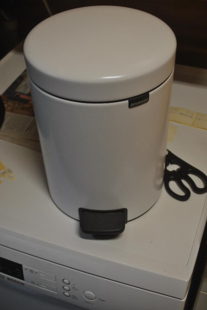 Prullenbakje, Brabantia, Huis en Inrichting, Woonaccessoires | Prullenbakken, Gebruikt, Met pedaal, Ophalen of Verzenden, Minder dan 10 liter