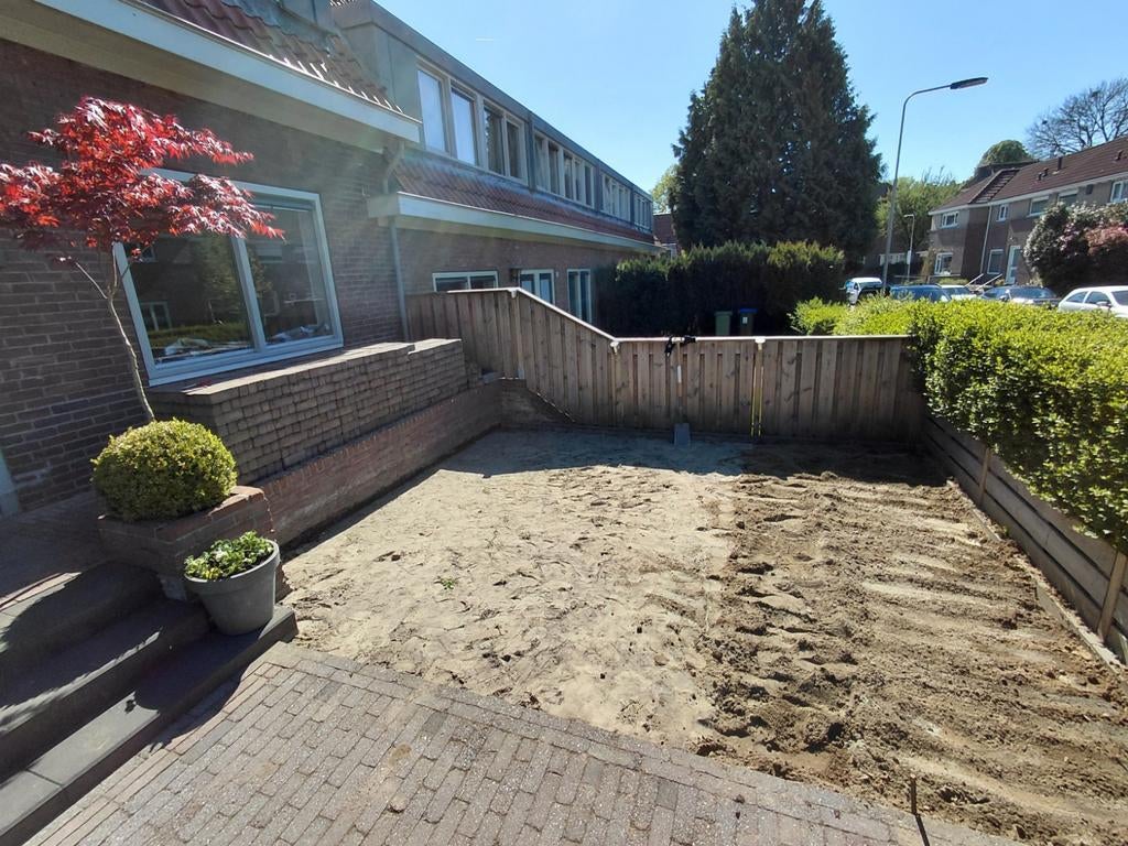 Gratis zand (ca. 3-4 kuub) - ligt klaar op de pp!, Tuin en Terras, Zand, Ophalen, Gebruikt, Straatzand