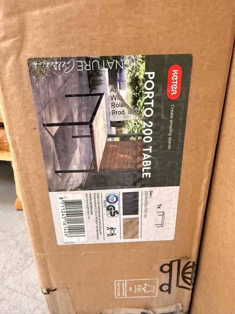 Nieuwe Keter Porto tuintafel met metalen poten en hout blad, Tuin en Terras, Ophalen, Nieuw, Rechthoekig, Hout
