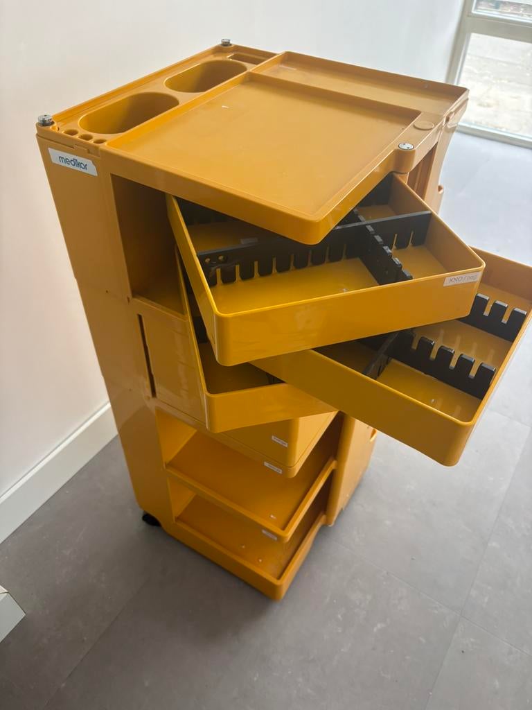 Medische rolkar, Doos, 100 cm of meer, 60 cm of meer, Minder dan 35 cm