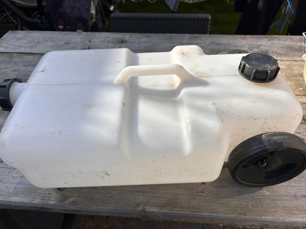 Vuilwatertank, Ophalen, Gebruikt