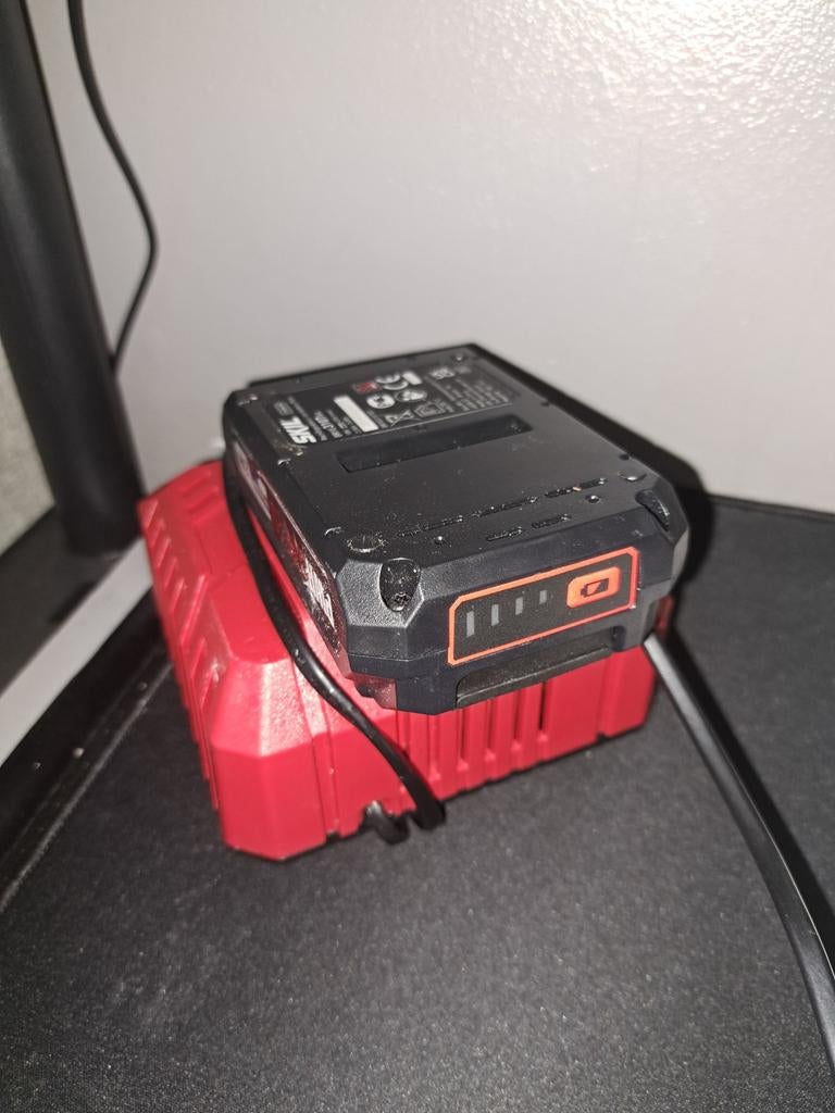 Skil accu en oplader, Ophalen of Verzenden