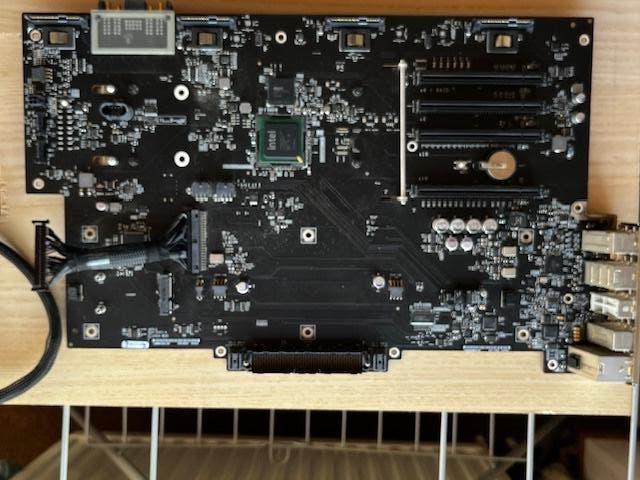Mac Pro logic board / moederbord, Computers en Software, Moederborden, Gebruikt, Intel, DDR3, Ophalen of Verzenden