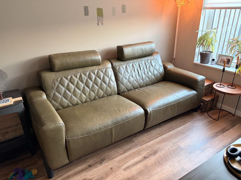 Leren bank met electrische relax, Ophalen, Tweepersoons, Zo goed als nieuw, Rechte bank