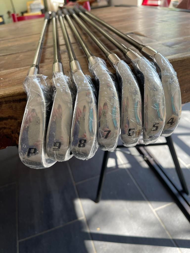 Nieuwe St. George Super Stainless Steel Golfclub Set, Ophalen of Verzenden, Nieuw, Set, Overige merken