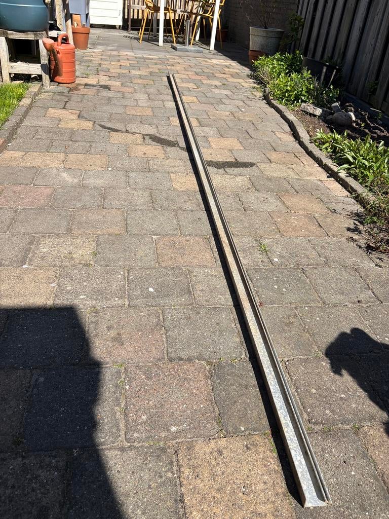 Profiel voor polycarbonaat, Ophalen, Zo goed als nieuw