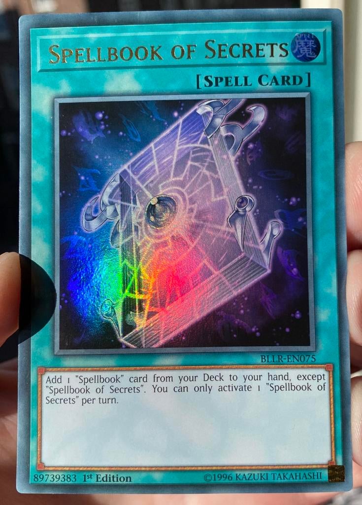 Yu-Gi-Oh! Spellbook of Secrets BLLR 1st Ed M/NM, Ophalen of Verzenden, Zo goed als nieuw, Losse kaart, Foil