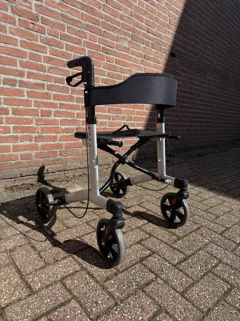 Rollator als nieuw.., Ophalen, Rollator, Ema.mobility.wheelchair@gmail.com, 5941GA