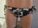 Tropcal Beach bikini broekje maat S, Zwart, Ophalen of Verzenden, Zo goed als nieuw, Tropcal Beach