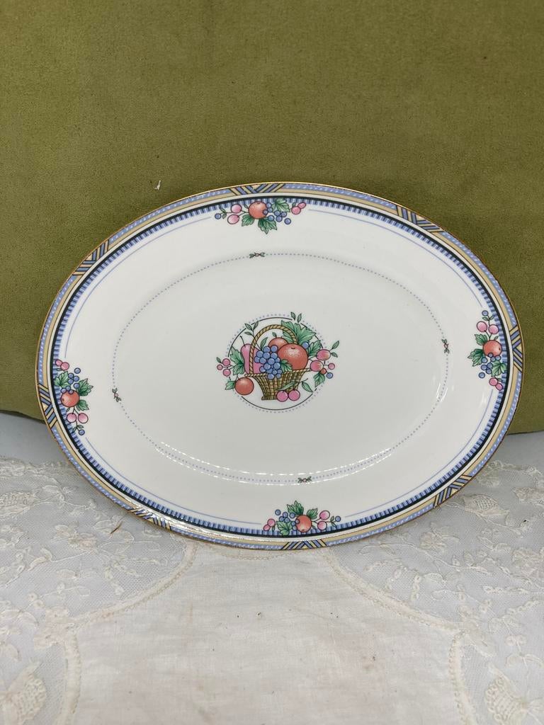 Ovaal schaaltje Royal Canterbury Fruit Basket (240523), Gebruikt, Ophalen of Verzenden, Schaal of Schalen, Overige stijlen