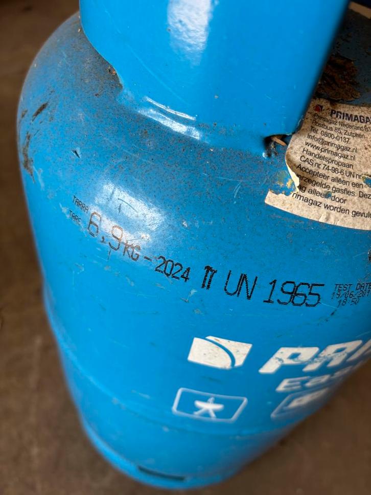 Primagaz EasyBlue gasfles 6.9kg - gekeurd tot 2024, Caravans en Kamperen, Kampeeraccessoires, Gebruikt, Ophalen of Verzenden