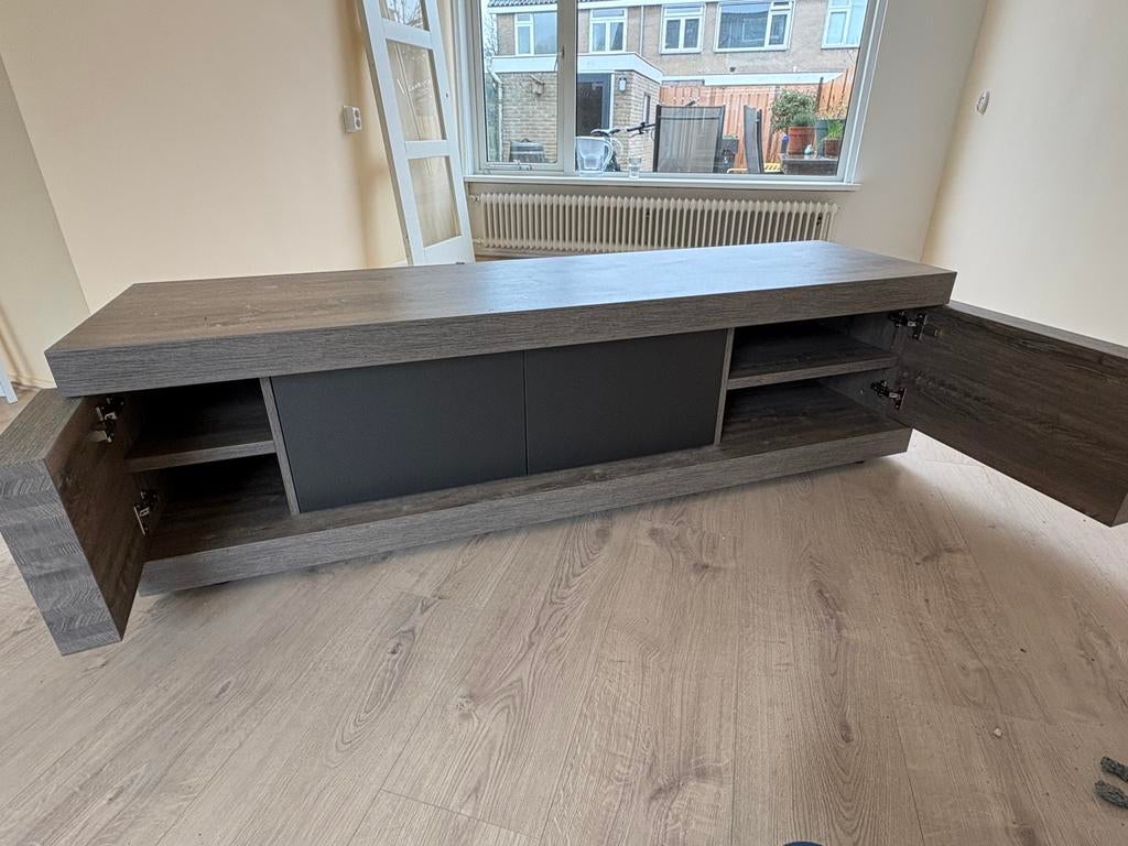 Strak TV Meubel - 189cm Breed, Huis en Inrichting, Kasten | Televisiemeubels, Ophalen, Kunststof, Gebruikt, 150 tot 200 cm