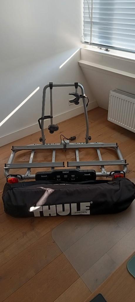 Bagagerek Thule EasyBase 949 + Bagagetas Thule EasyBag 948-4, Auto diversen, Bagagerekken, Zo goed als nieuw, Ophalen