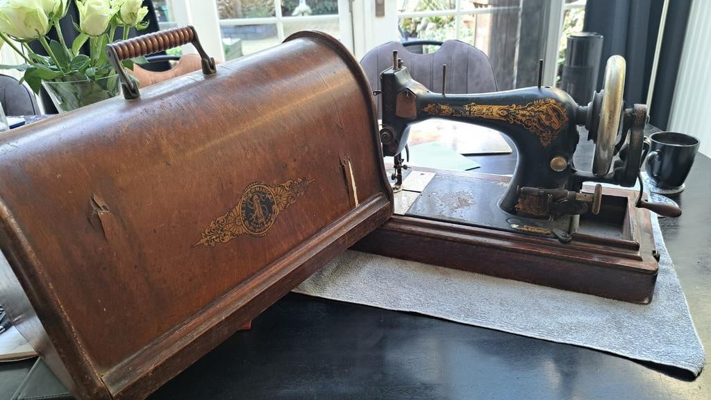 Antieke Singer Naaimachine met Houten Kap, Ophalen of Verzenden