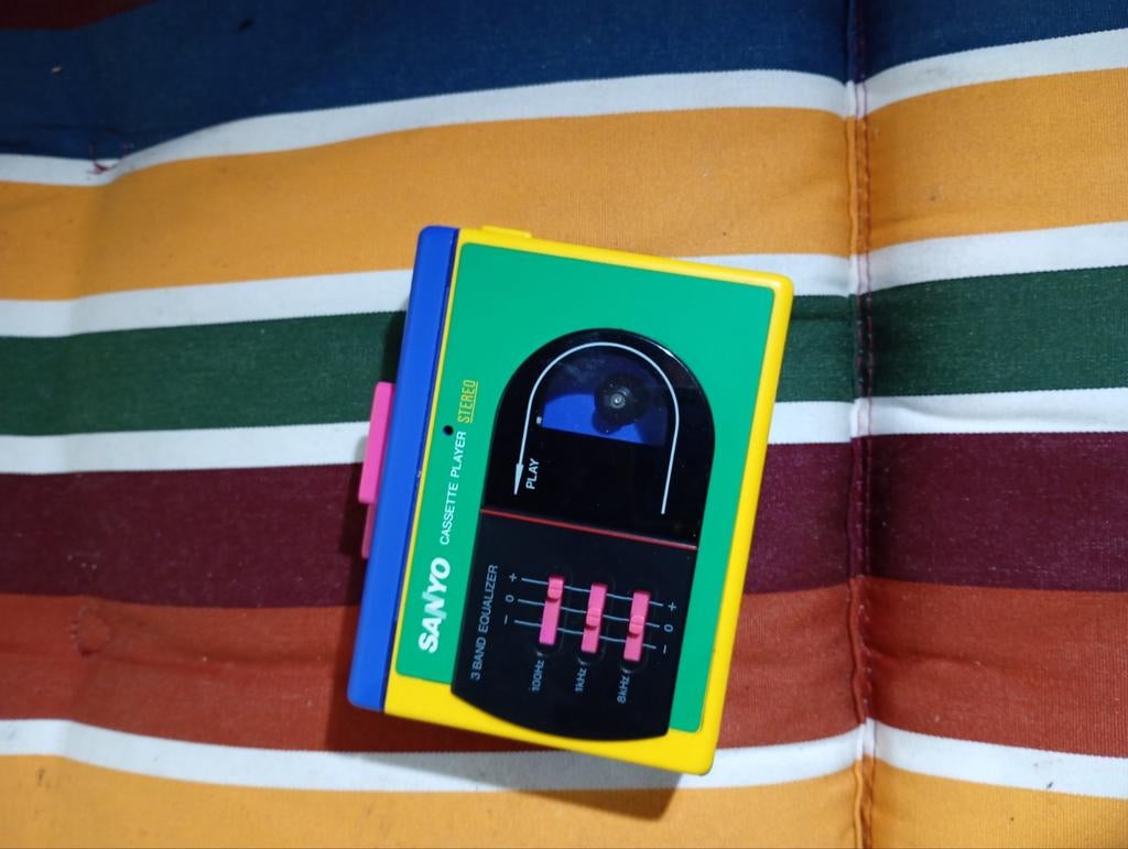Retro Cassette Walkman - Sanyo, Ophalen of Verzenden, Walkman