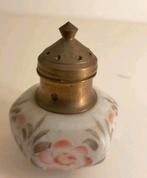 Antieke zout/peper strooier met bloemmotief, Huis en Inrichting, Gebruikt, Keramiek, Overige typen, Ophalen of Verzenden