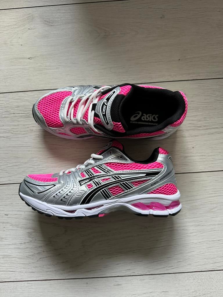 Asics Gel Kayano Pink Size 42, Overige kleuren, Ophalen of Verzenden, Sneakers of Gympen, Zo goed als nieuw