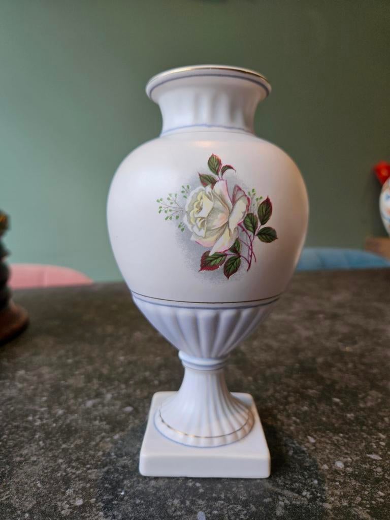 Puntgaaf vaasje., Ophalen