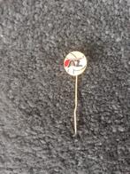 AZ speldje, Ophalen of Verzenden, Zo goed als nieuw, Sport, Speldje of Pin