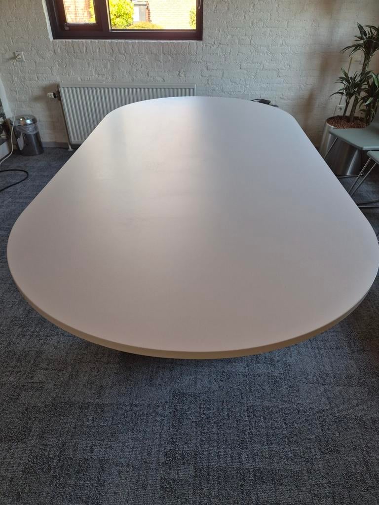 Prachtige ovale tafel - 240x120x75 cm - Zo goed als nieuw, Huis en Inrichting, Tafels | Eettafels, Ophalen, 100 tot 150 cm, 200 cm of meer