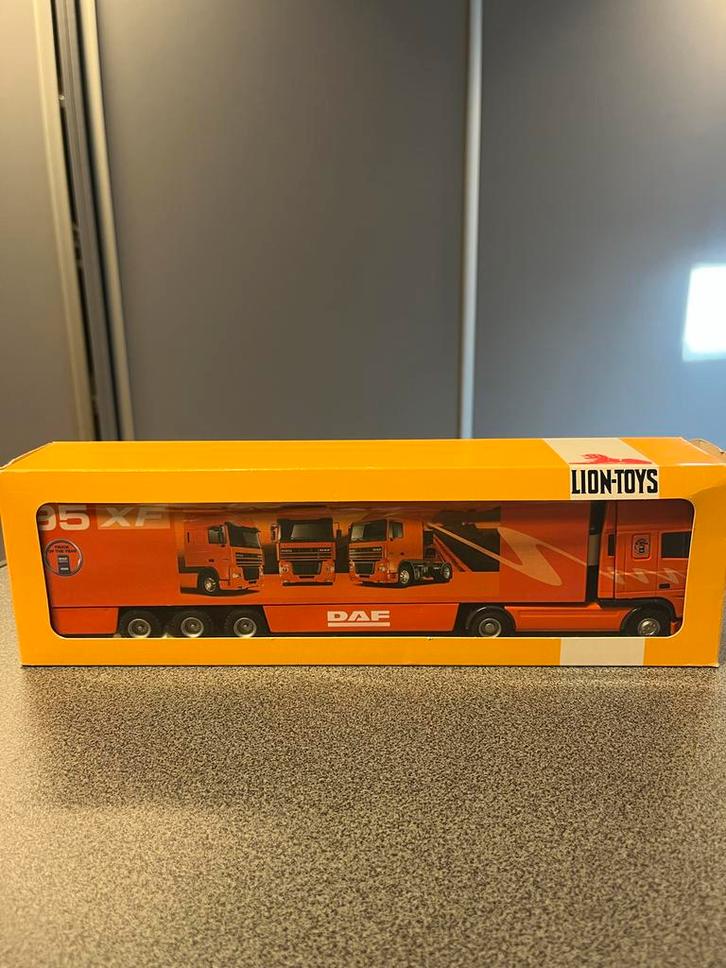 DAF 95 XF Lion Toys model vrachtwagen, Hobby en Vrije tijd, Modelbouw | Auto's en Voertuigen, Nieuw, Truck, 1:32 tot 1:50, Overige merken