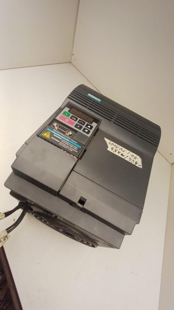 Siemens Micromaster Vector frequentieregelaar 5.5kW, Hobby en Vrije tijd, Elektronica-componenten, Ophalen