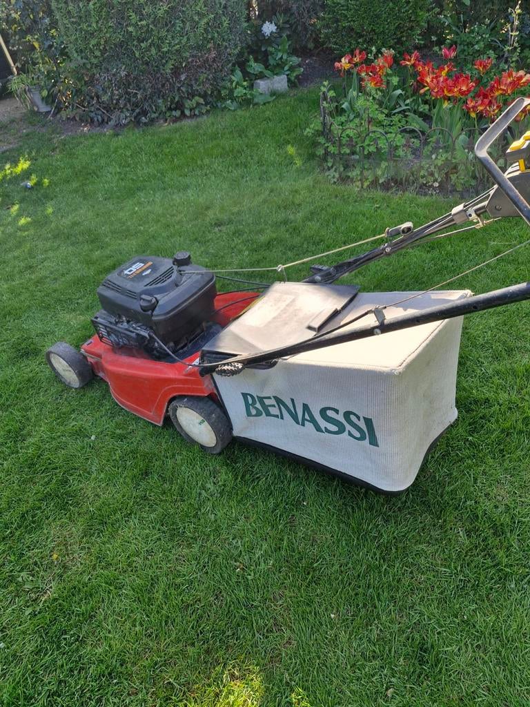 Benzine motor grasmaaier, Ophalen of Verzenden, Gebruikt