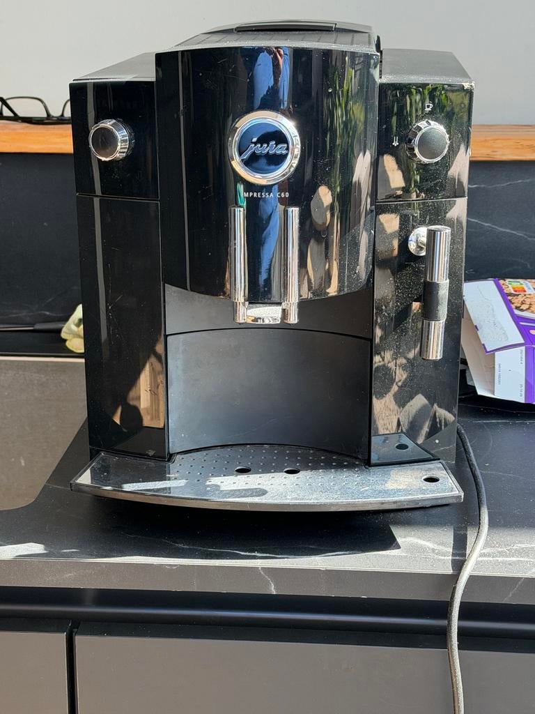 Jura Impressa C60 koffiemachine, Ophalen of Verzenden, Gebruikt, Koffiemachine, Koffiebonen
