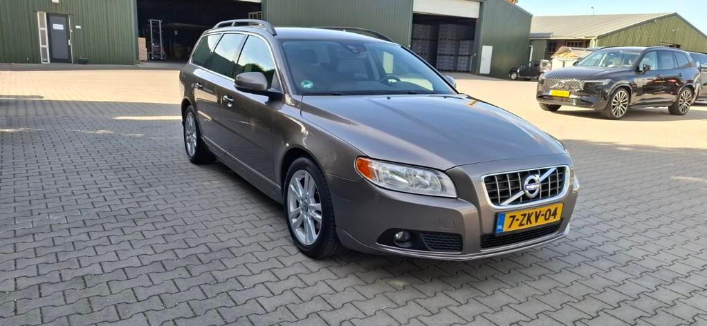 Volvo V70 1.6 DRIVe Momentum. VASTE PRIJS € 4500, Auto's, Volvo, Bedrijf, Te koop, V70, ABS, Airbags, Airconditioning, Boordcomputer