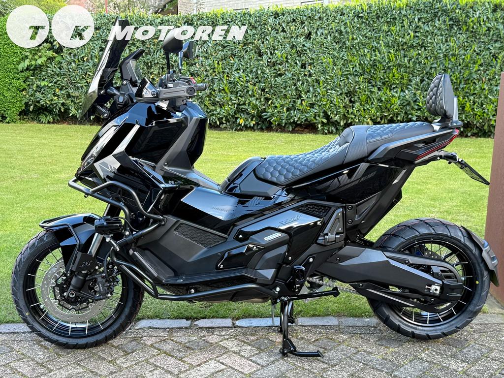 ⭐️ 2026 NIEUWE CUSTOM Honda XADV 750 BLACK EDITION CARPLAY, 750 cc, Traction Control, Nieuw, Motorrijbewijs A