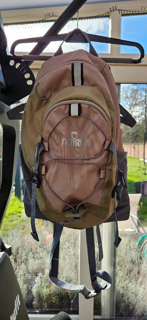 Nomad rugzak Terrapin 20 liter - Beige, Sieraden, Tassen en Uiterlijk, Tassen | Rugtassen, Gebruikt, Nomad, Ophalen of Verzenden
