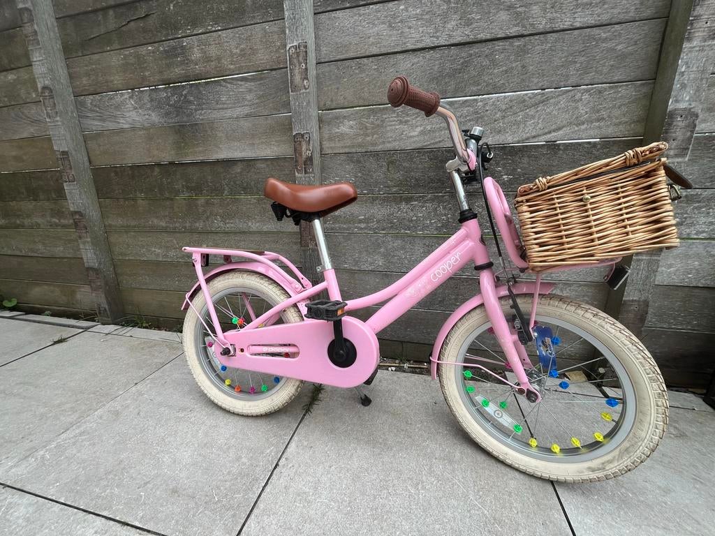 Cooper meisjesfiets 16 inch met mandje, Fietsen en Brommers, Fietsen | Kinderfietsjes, Ophalen, Gebruikt, 16 tot 20 inch