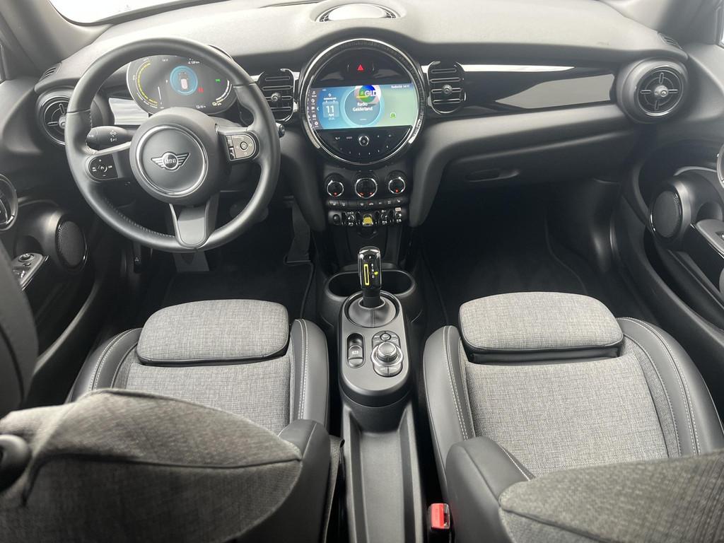 Mini Mini Electric Camden Edition 33 kWh / Apple Carplay & A, Auto's, Mini, Gebruikt, 4 stoelen, Leder en Stof, Mini Electric