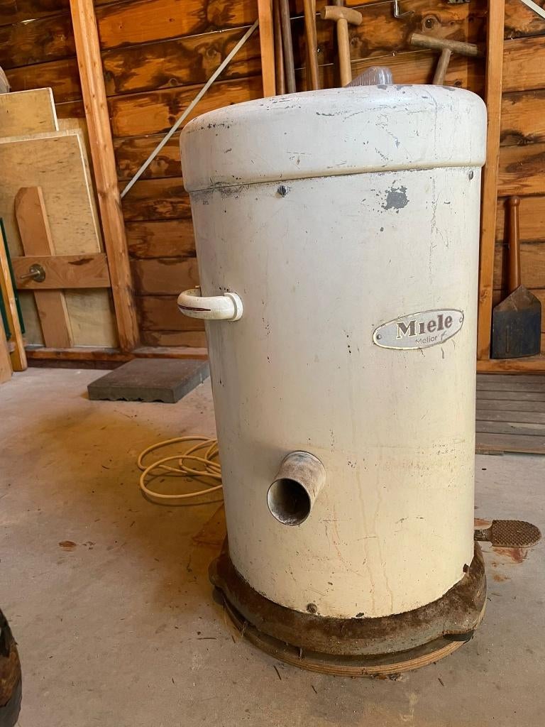 vintage centrifuge Miele, Ophalen, 6 tot 8 kg, Gebruikt, Minder dan 85 cm
