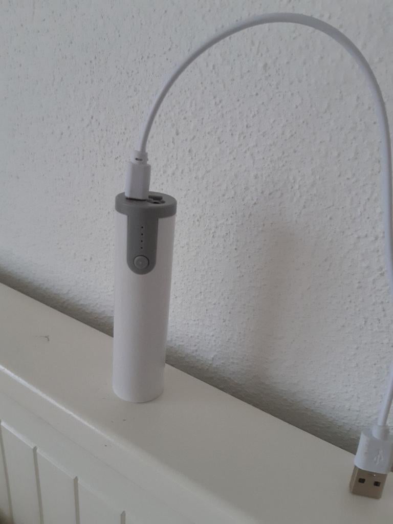 Powerbank, Ophalen of Verzenden, Zo goed als nieuw