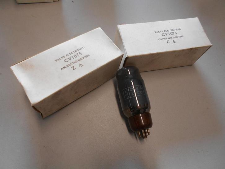 Electrone buis CV1075 LF KB/ZD vacuum tube Ruim op voorraad, Hobby en Vrije tijd, Elektronica-componenten, Nieuw, Ophalen of Verzenden