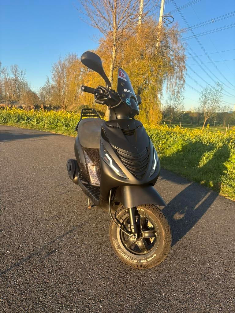 Piaggio Zip 4t 80cc BROM 2015, Fietsen en Brommers, Scooters | Piaggio, Zip, Ophalen of Verzenden, Zo goed als nieuw, 80 cc