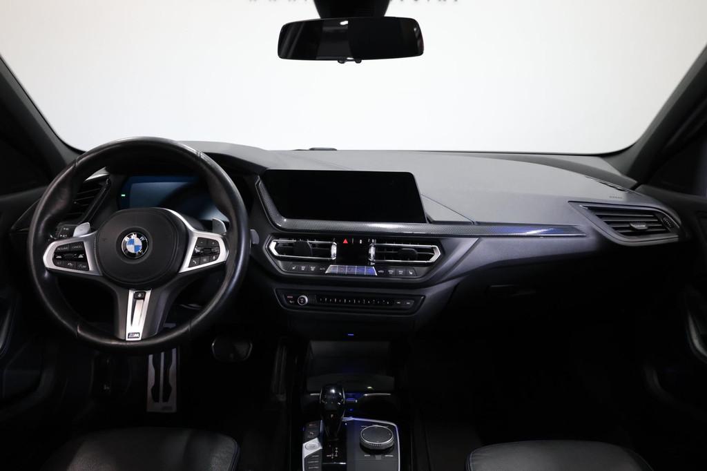 BMW 1-serie M135i xDrive 306+PK M-PERFORMANCE/LED/VIRTUAL/SF, Auto's, 1998 cc, Gebruikt, Zwart, Bedrijf