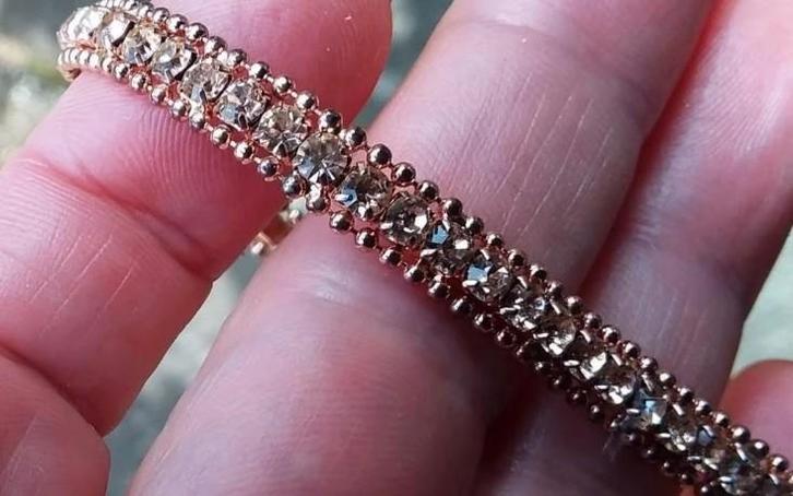 Oude mooi armband., Sieraden, Tassen en Uiterlijk, Armbanden, Nieuw, Verzenden