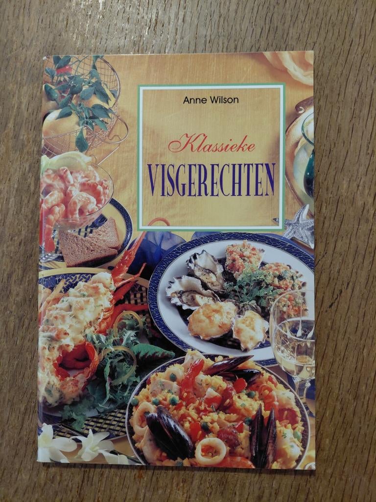 Klassieke Visgerechten kookboek, Boeken, Kookboeken, Ophalen of Verzenden, Zo goed als nieuw