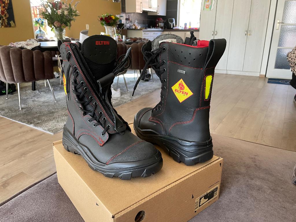 Te koop nieuwe brandwerende werkschoenen Elten, Ophalen, Zwart, Nieuw, Elten