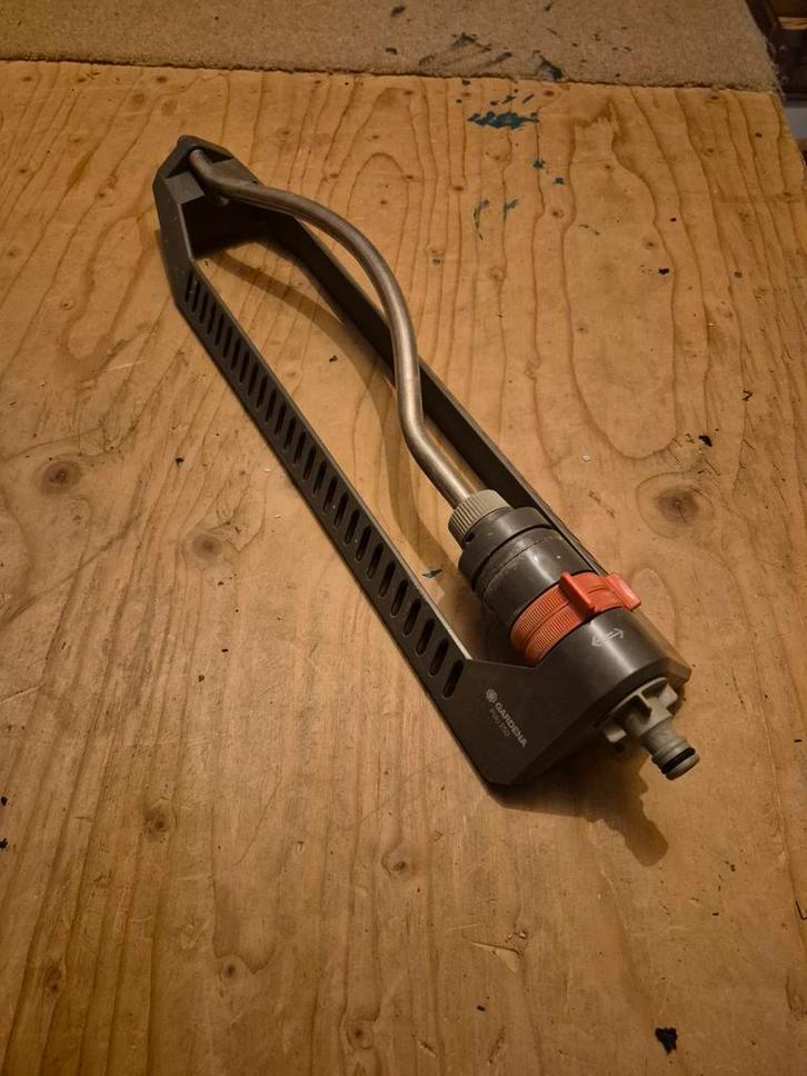 Gardena zwenksproeier - Werkt nog prima!, Tuin en Terras, Tuinsproeiers, Gebruikt, Zwenksproeier, Ophalen of Verzenden