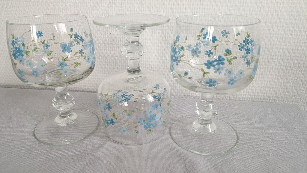 Franse Myosotis Vergeet me nietjes wijn glazen blauwe bloeme, Ophalen of Verzenden, Zo goed als nieuw, Overige typen